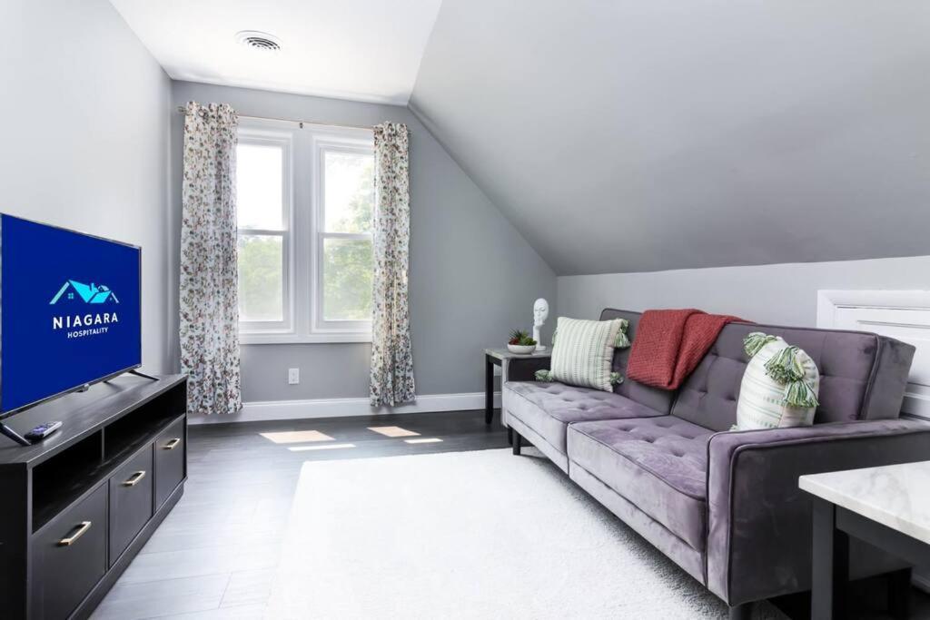 Cozy Micro Apartment, Minutes From Falls Niagara Falls Exterior photo